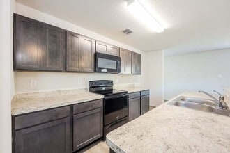 3639 Somers Crest in San Antonio, TX - Building Photo - Building Photo