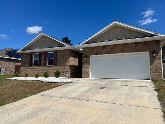 4650 Red Oak Dr in Milton, FL - Building Photo - Building Photo