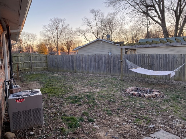 528 Mooreland Dr in Whiteland, IN - Building Photo - Building Photo