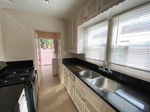 4077 Iowa St in San Diego, CA - Building Photo - Building Photo