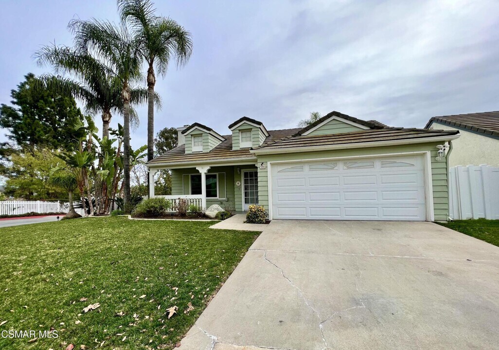 486 Algonquin Dr in Simi Valley, CA - Building Photo