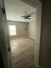 513 Hope Dr in Elsa, TX - Foto de edificio - Building Photo