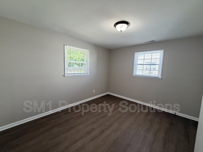 1910 Britton St in Greensboro, NC - Building Photo - Building Photo