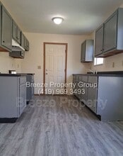 2816 Benford Ln in Youngstown, OH - Building Photo - Building Photo
