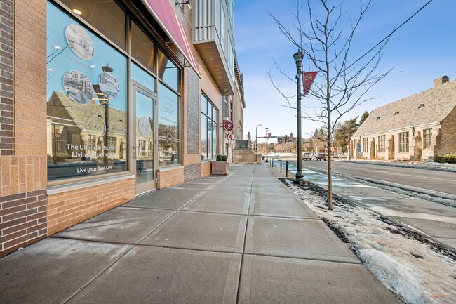 Yugo The Sydney at Dinkytown in Minneapolis, MN - Foto de edificio - Building Photo