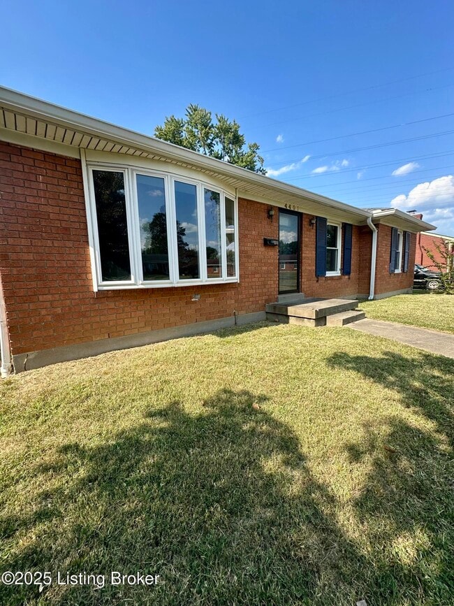 4401 Alicent Ct in Louisville, KY - Building Photo - Building Photo
