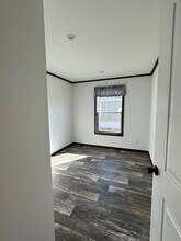 3606 Warren Ct in Bellevue, NE - Foto de edificio - Building Photo