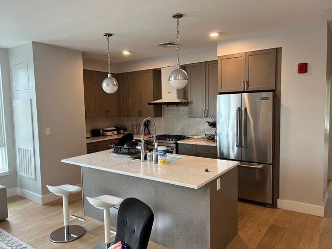 1650 Commonwealth Ave in Boston, MA - Building Photo - Building Photo