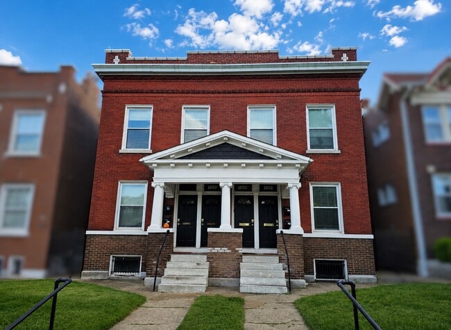 1832 Russell Blvd
