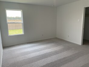 25665 Rose Creek Dr in Cleveland, TX - Building Photo - Building Photo