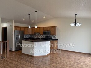 2480 5th St W in West Fargo, ND - Building Photo - Building Photo