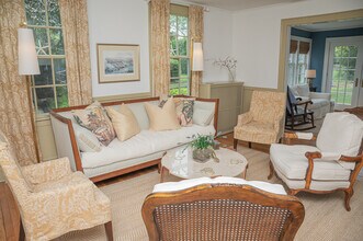 6 Selden Ave in Branford, CT - Building Photo - Building Photo