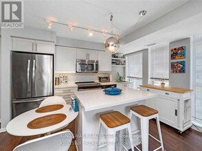 400-2400 Adelaide St E in Toronto, ON - Building Photo - Building Photo