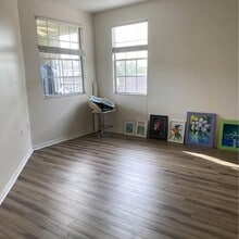 5601 Bentgrass Dr, Unit 301 in Sarasota, FL - Building Photo - Building Photo