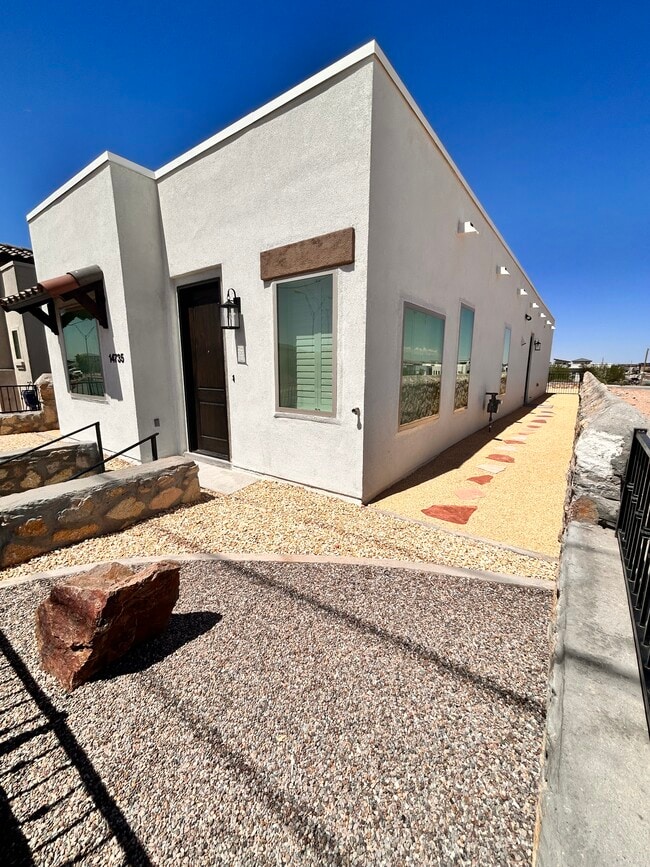 14735 Pebble Hills Blvd in El Paso, TX - Building Photo - Building Photo
