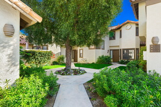 55102 Firestone in La Quinta, CA - Foto de edificio - Building Photo