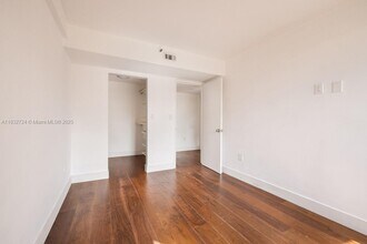 2801 Florida Ave, Unit 410 in Miami, FL - Building Photo - Building Photo