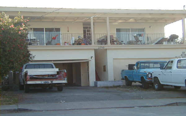 2790 Marlborough Ave in Redwood City, CA - Building Photo - Building Photo