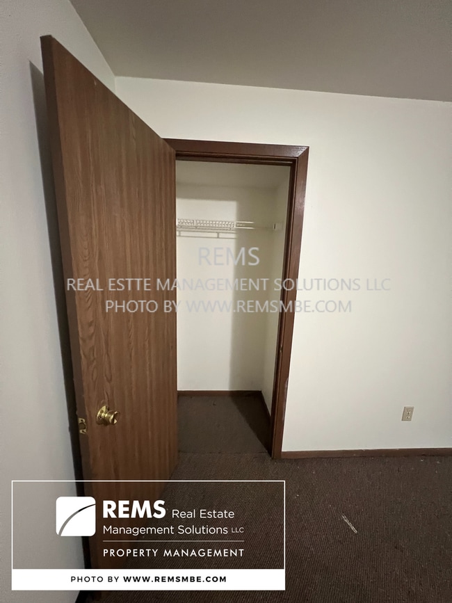 1110 Grand Ave in Prairie Du Sac, WI - Building Photo - Building Photo