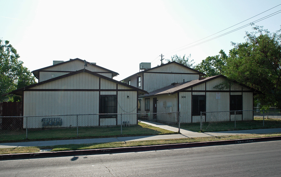 304 N San Pablo Ave in Fresno, CA - Building Photo