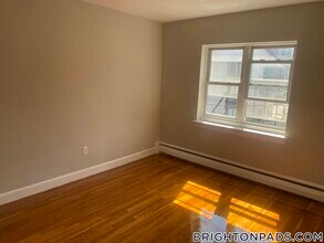 61 Selkirk Rd in Boston, MA - Building Photo - Building Photo