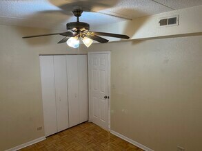 2631 W Hirsch St in Chicago, IL - Building Photo - Building Photo