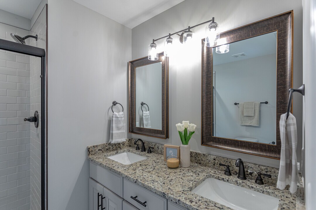 Cedar City Townhomes in Lebanon, TN - Foto de edificio