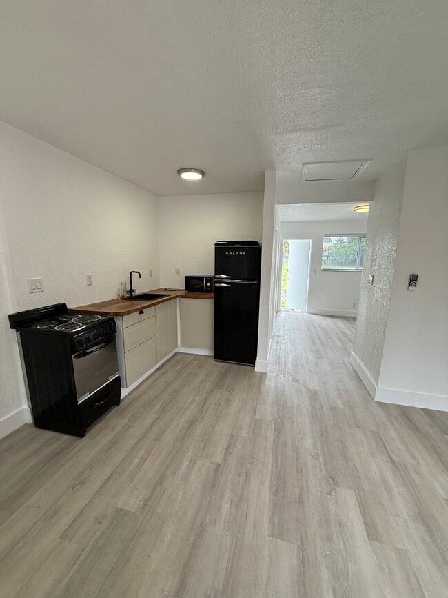 2213 Lincoln St, Unit 2213 Lincoln St, Unit 2213 Lincoln St