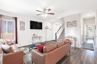 840 Mineral Wells Ln in College Station, TX - Building Photo - Building Photo