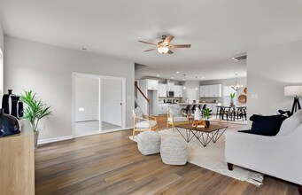 1001 Hillpoint Rd in Suffolk, VA - Building Photo - Building Photo