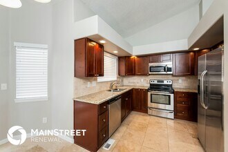 18557 E Hamilton Dr in Aurora, CO - Foto de edificio - Building Photo