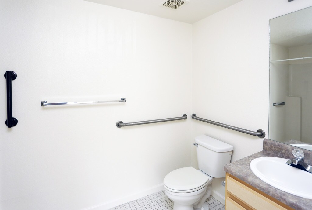 Mariner's Landing Apartments Ft. Myers, FL Apartments For Rent