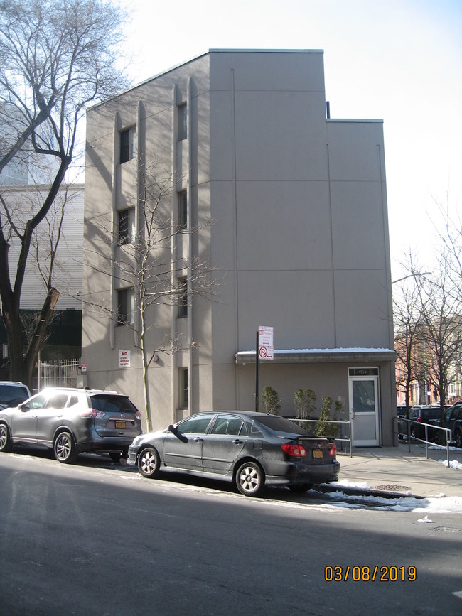 150 E 151st St in Bronx, NY - Building Photo - Building Photo