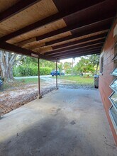 643 5th Pl SW in Vero Beach, FL - Building Photo - Building Photo