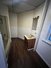 1248 Prescott Ave-Unit -Unit 2 in Dunmore, PA - Building Photo - Building Photo