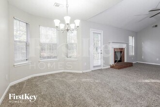 1591 Elizabeth Ln in Hampton, GA - Building Photo - Building Photo