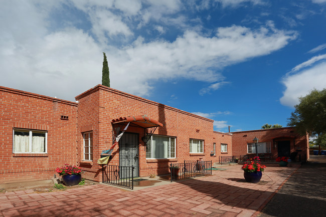 2915-2921 E 10th St in Tucson, AZ - Foto de edificio - Building Photo