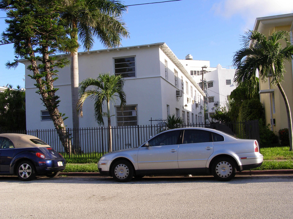 Lincoln Gate Villas in Miami Beach, FL - Building Photo