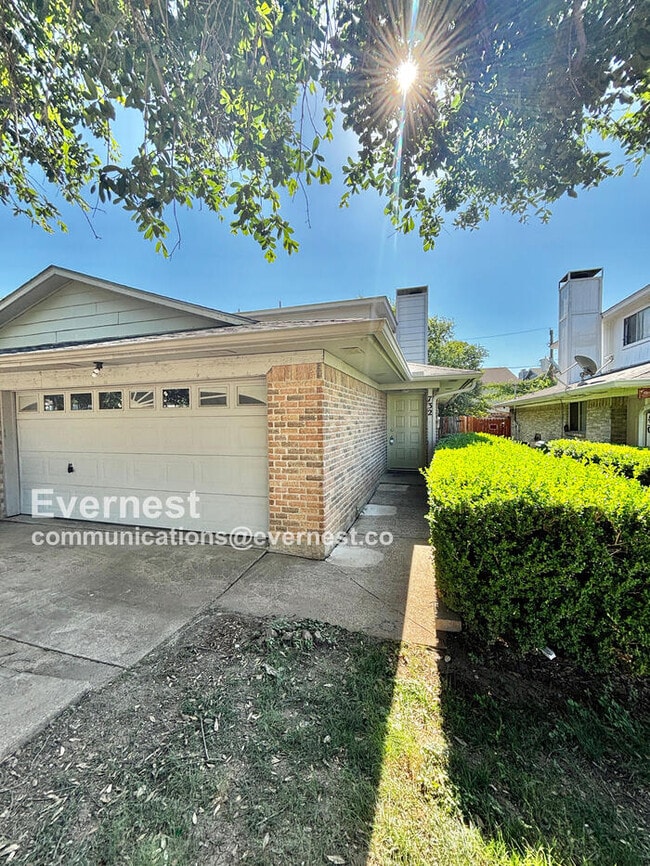 property at 732 Lariat Ln
