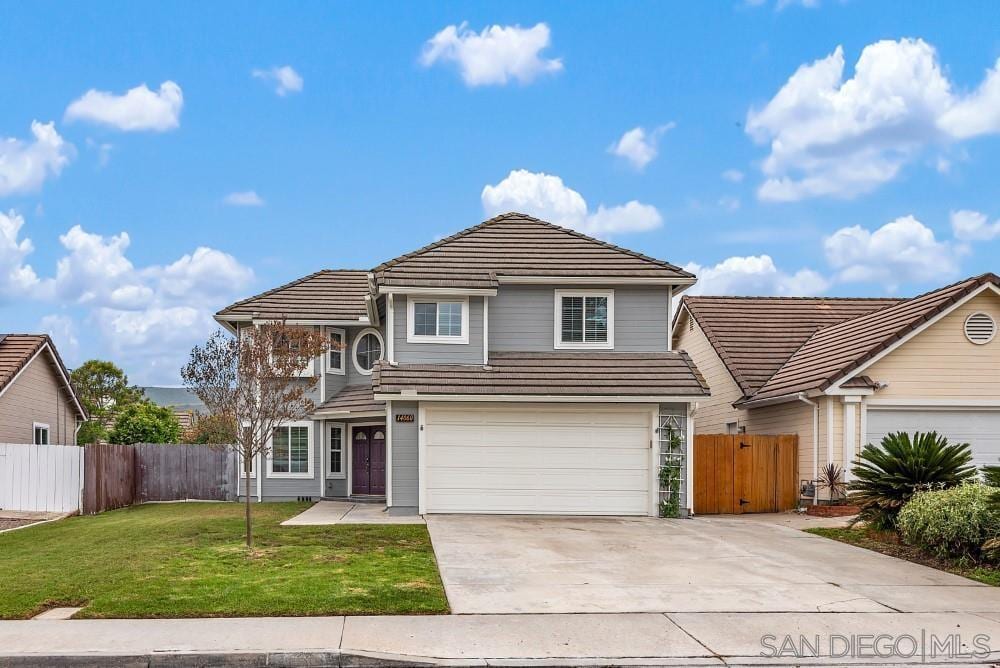 14060 Pebble Brook Ln in San Diego, CA - Building Photo