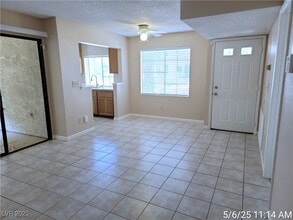 4730 Nara Vista Way in Las Vegas, NV - Building Photo - Building Photo