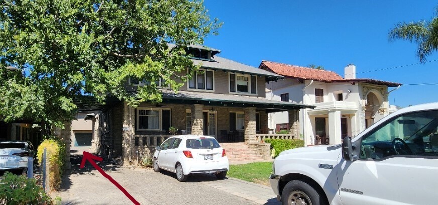 3377 Brockton Ave in Riverside, CA - Building Photo