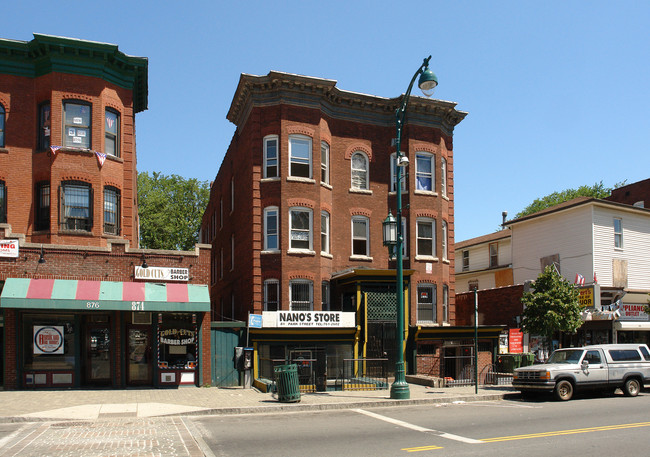 866-870 Park St in Hartford, CT - Building Photo - Building Photo