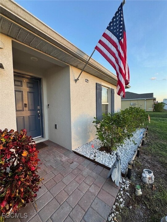 150 Plantation Dr in La Belle, FL - Foto de edificio