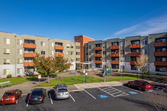 Wyndhaven in Hillsboro, OR - Foto de edificio - Building Photo