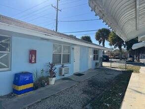 1417 N J St in Lake Worth Beach, FL - Building Photo - Building Photo