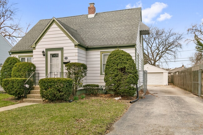 property at 3256 186th St