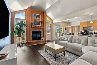 16334 Heather St in Omaha, NE - Building Photo - Building Photo