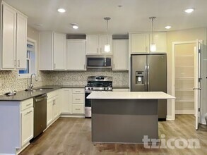 13827 102nd Pl N in Maple Grove, MN - Building Photo - Building Photo