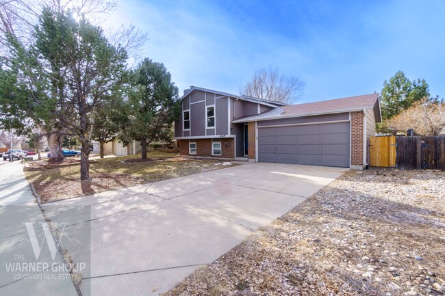 6060 Pemberton Way in Colorado Springs, CO - Building Photo - Building Photo